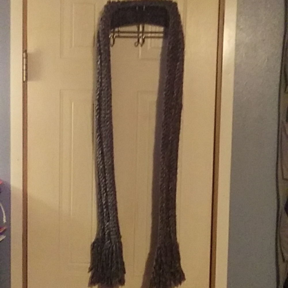 Handmade gray scarf!!